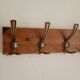 Wall-mounted coat rack in wood – 4 metal hooks – 45 cm