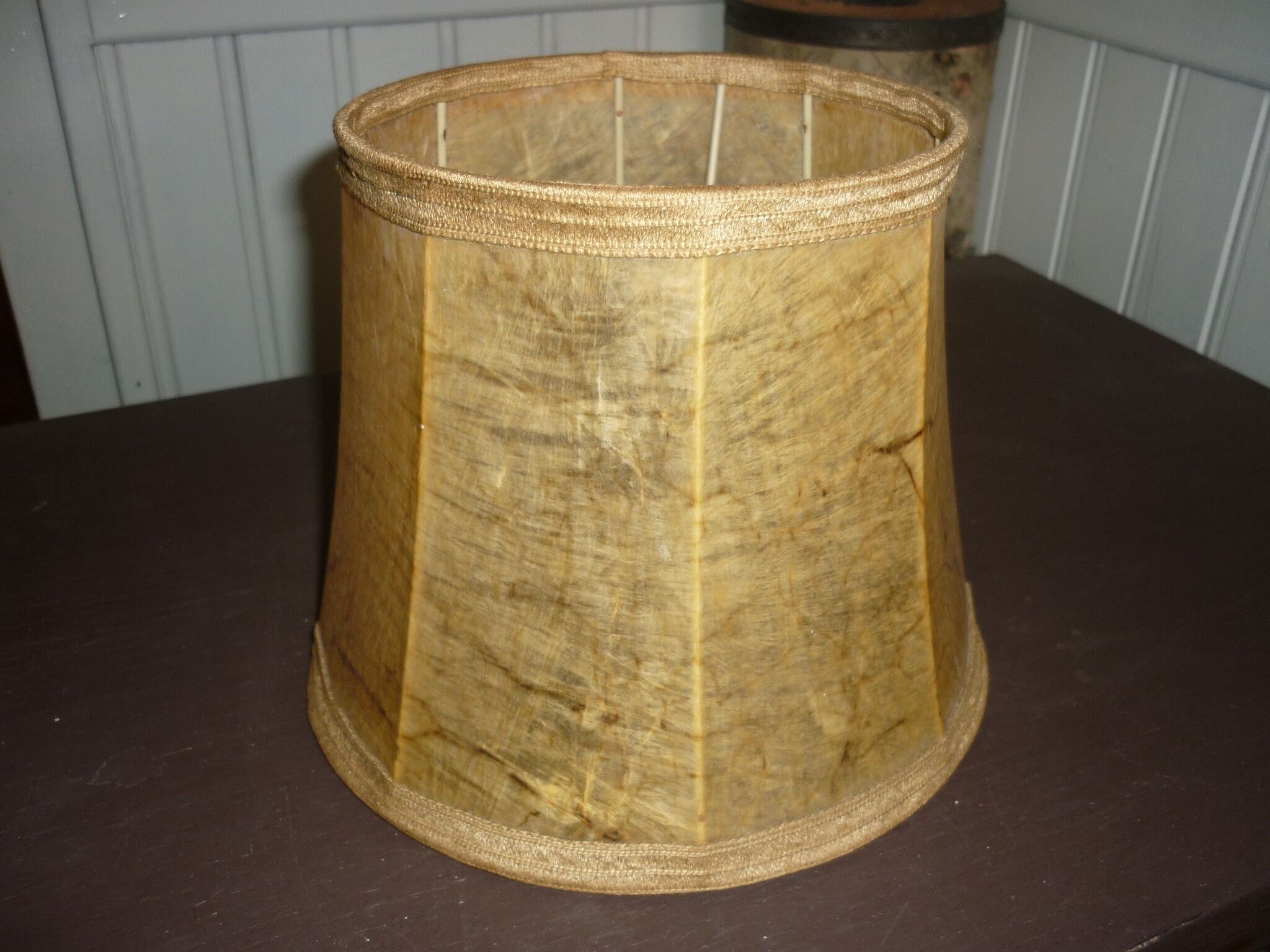 Skin day blinds in small model skin