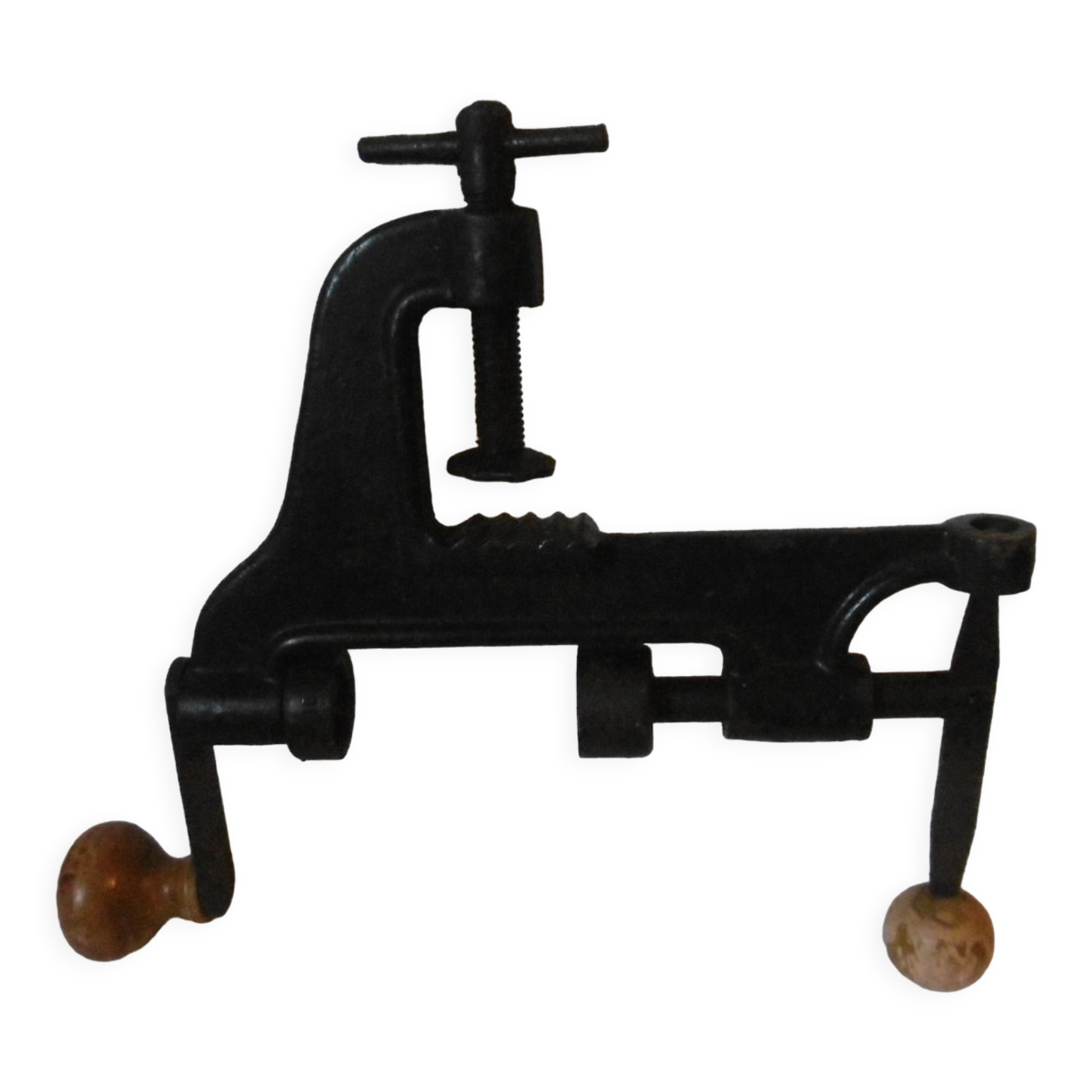 Cartridge-making apparatus