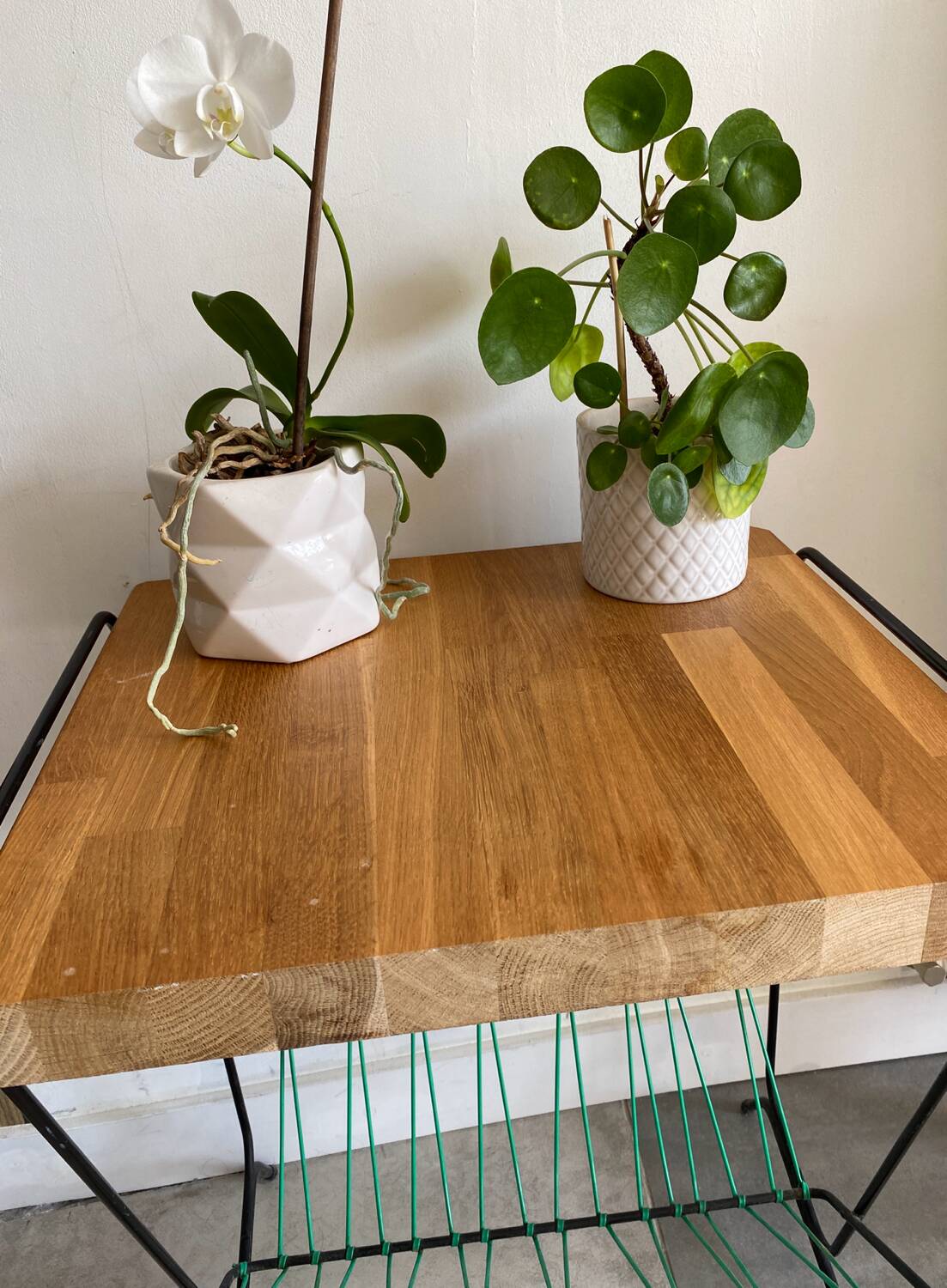 Scoubidou side table