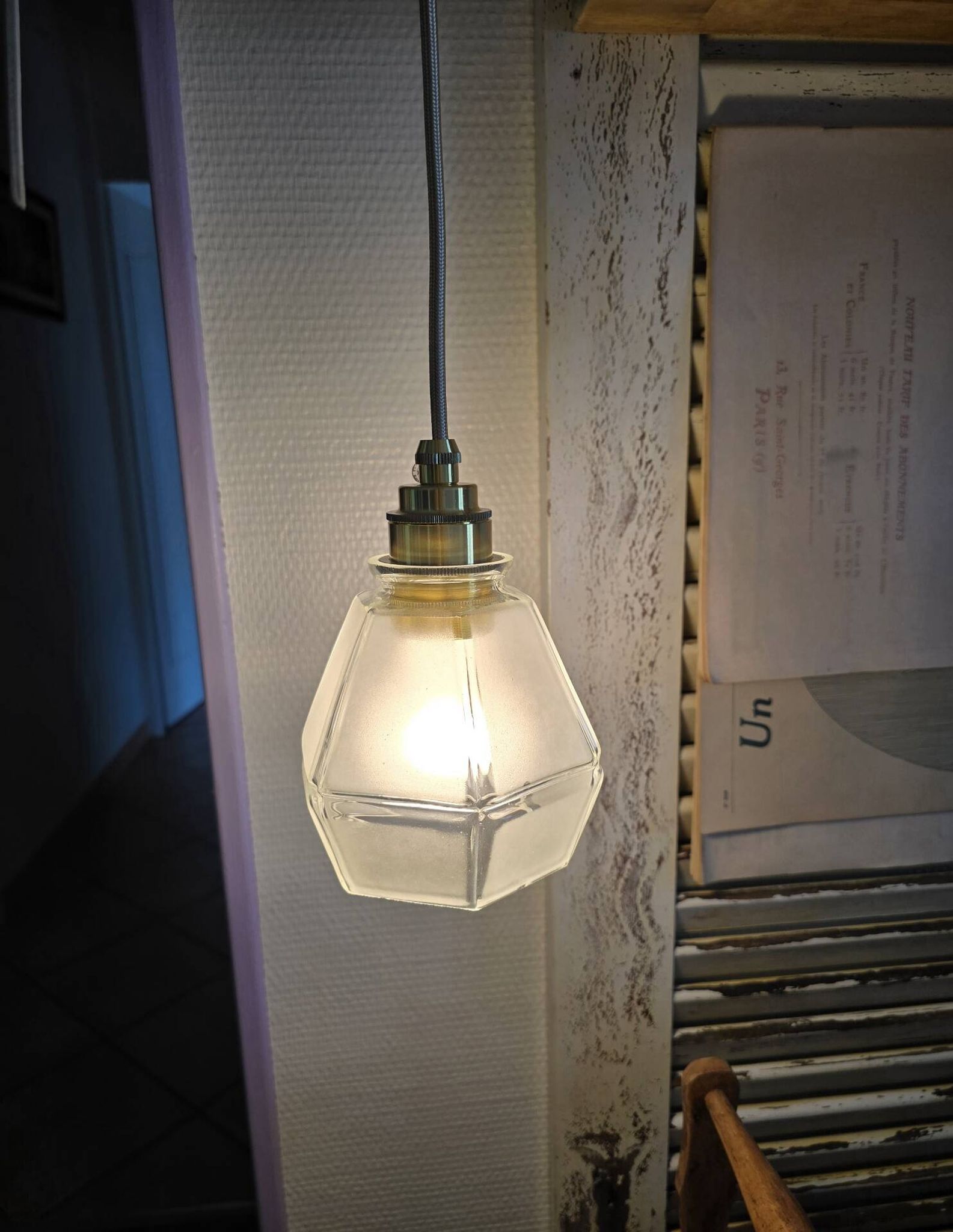 Frosted glass hexagonal suspension globe Art Deco