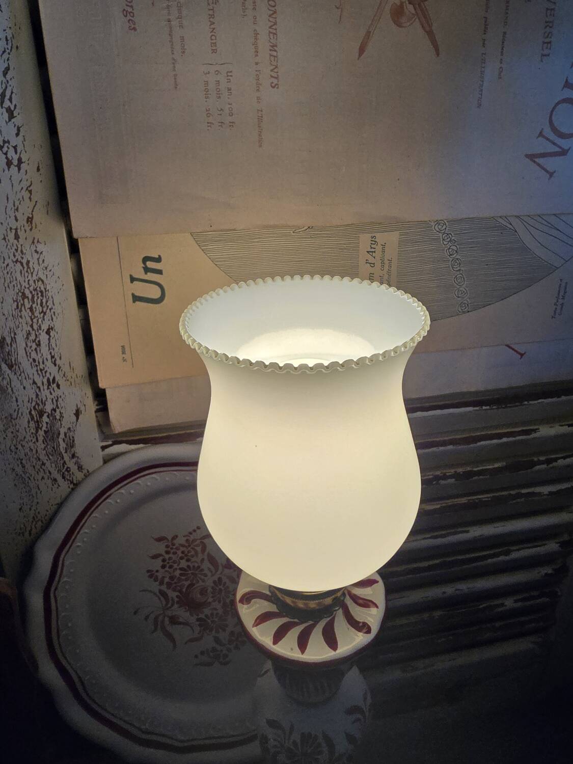 Original porcelain lamp with a base in the style of Gabriel Fourmaintraux.