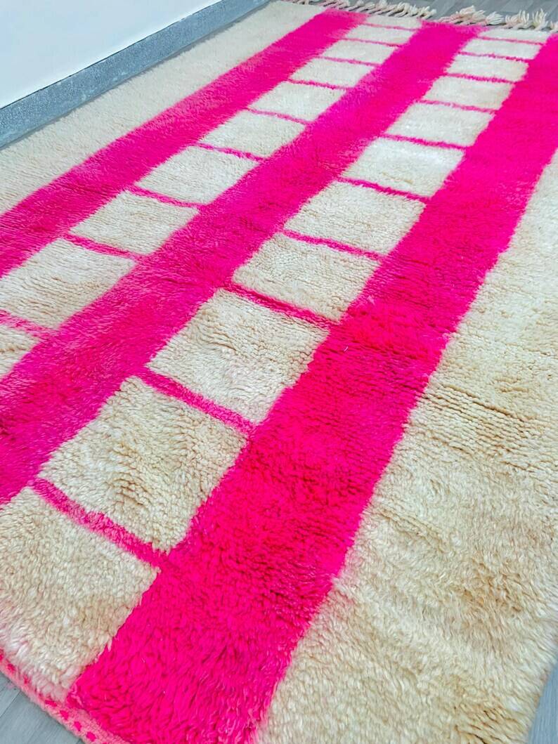 Handmade Moroccan rug 250cm x 150cm