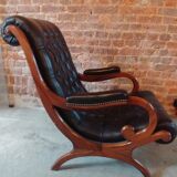 Chesterfield Victoria