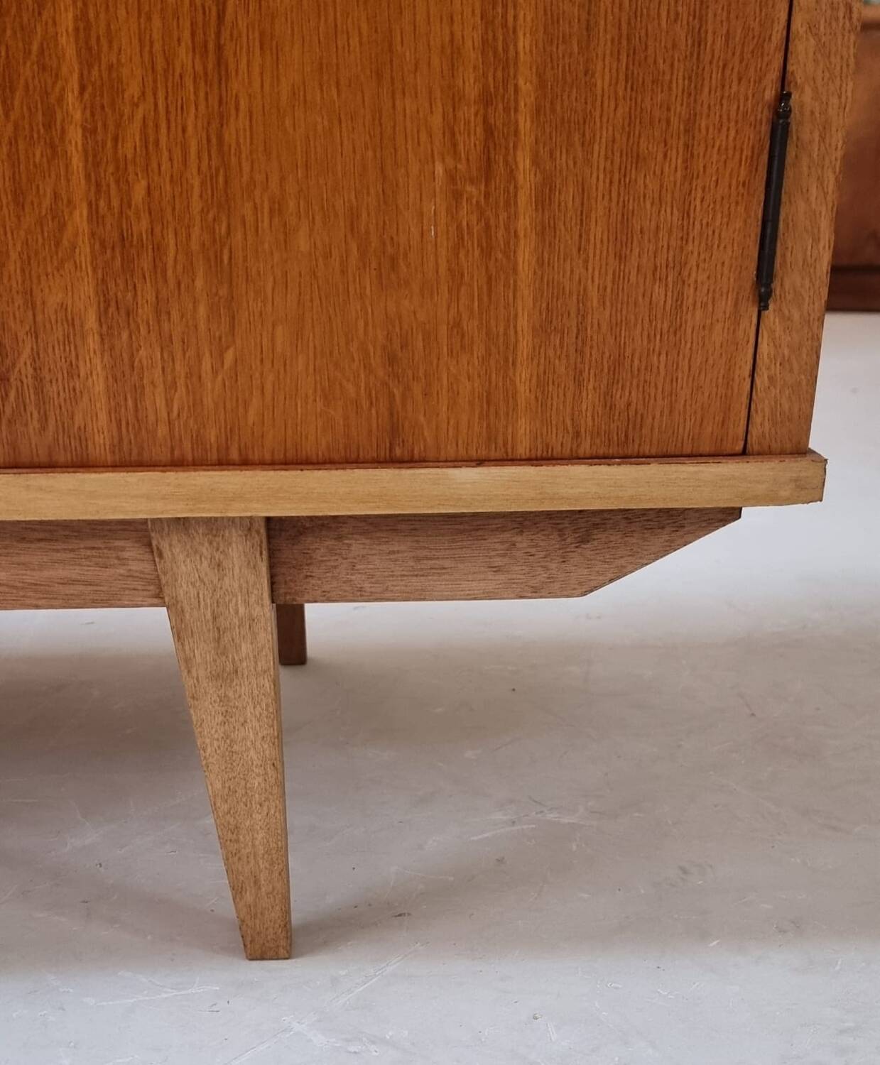 Buffet du milieu du siècle