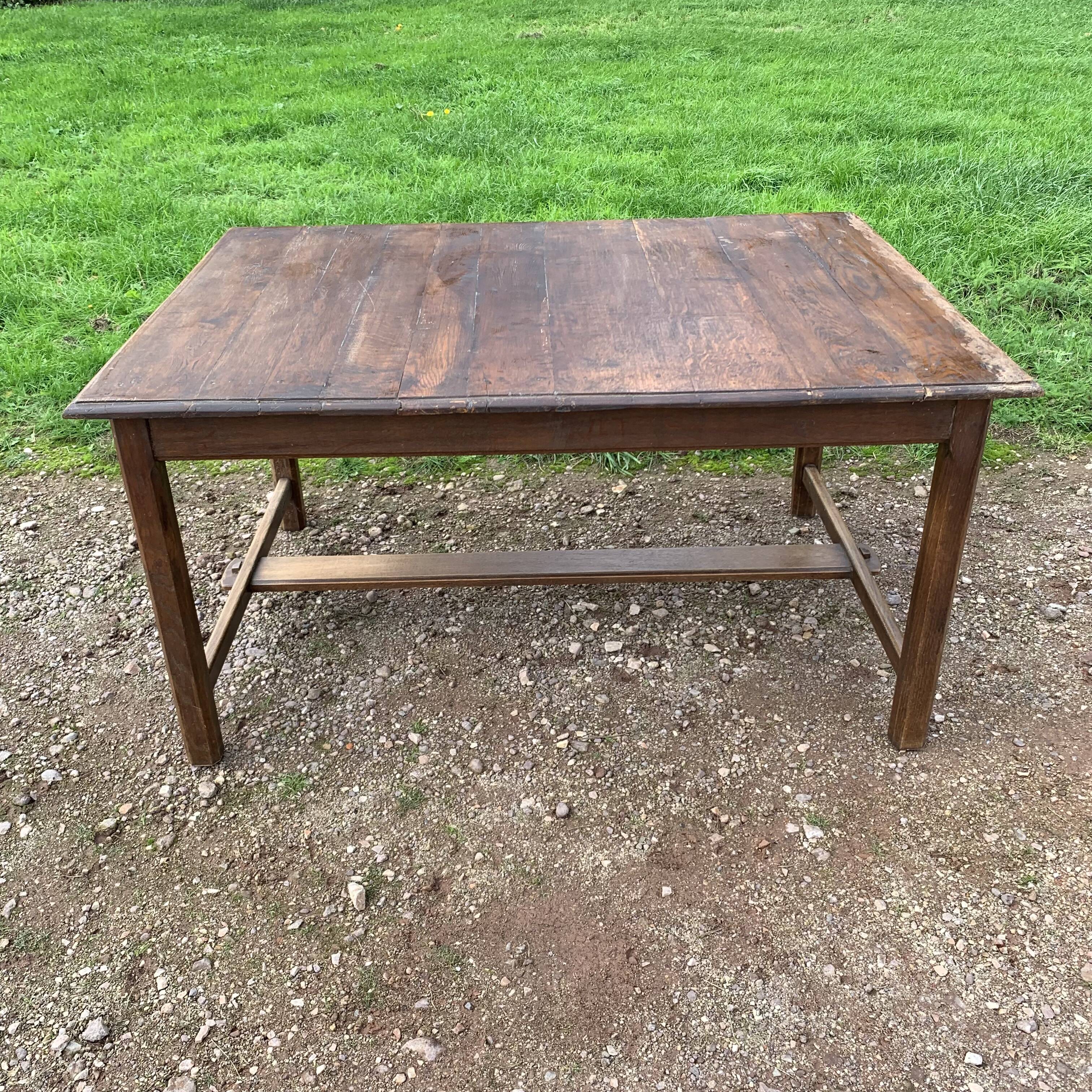 Farm table