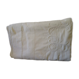 LB monogrammed embroidered sheet