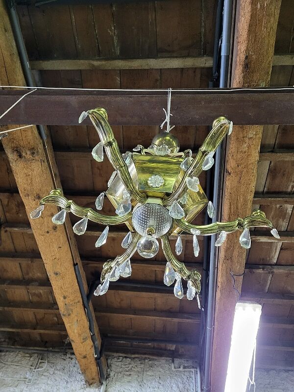 Chandelier with tassels and brass 9 bulbs