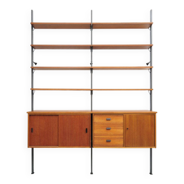 Système d'étagères en teck par Pira, années 1960