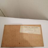 Box of 32 boxwood chess pawns