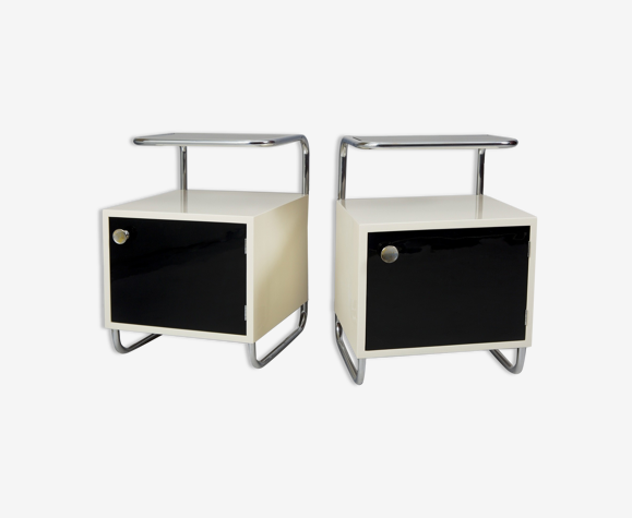 Paire de tables de chevet noires et blanches fabriquées en Tchéquie des années 1940