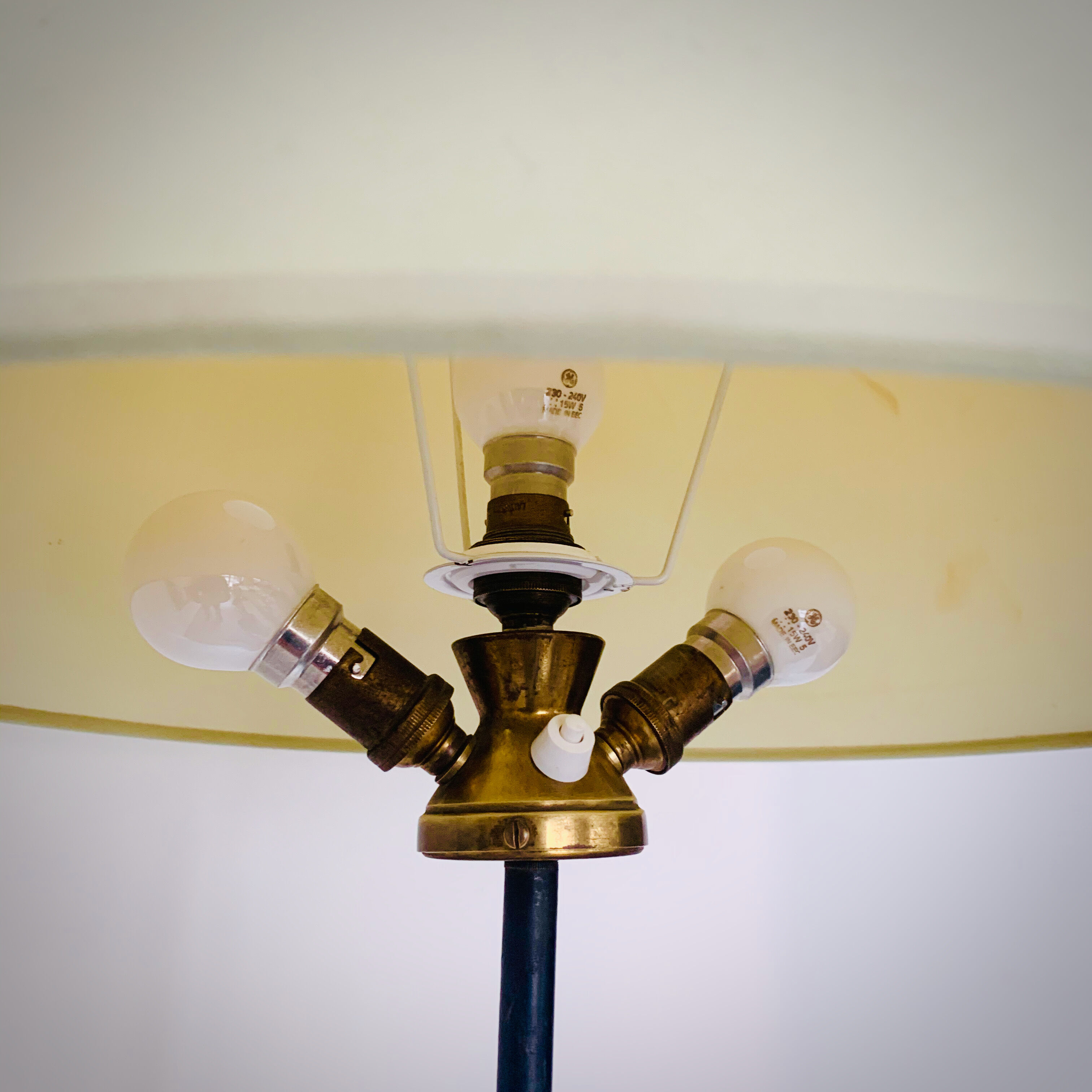 Floor lamp in wrought iron and bronze 50