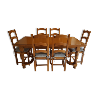 Table and 6 chairs