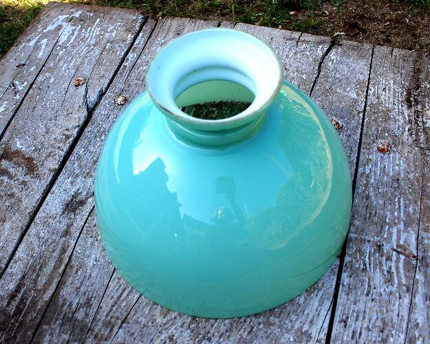 Replacement green opaline for Napoleon III chandelier