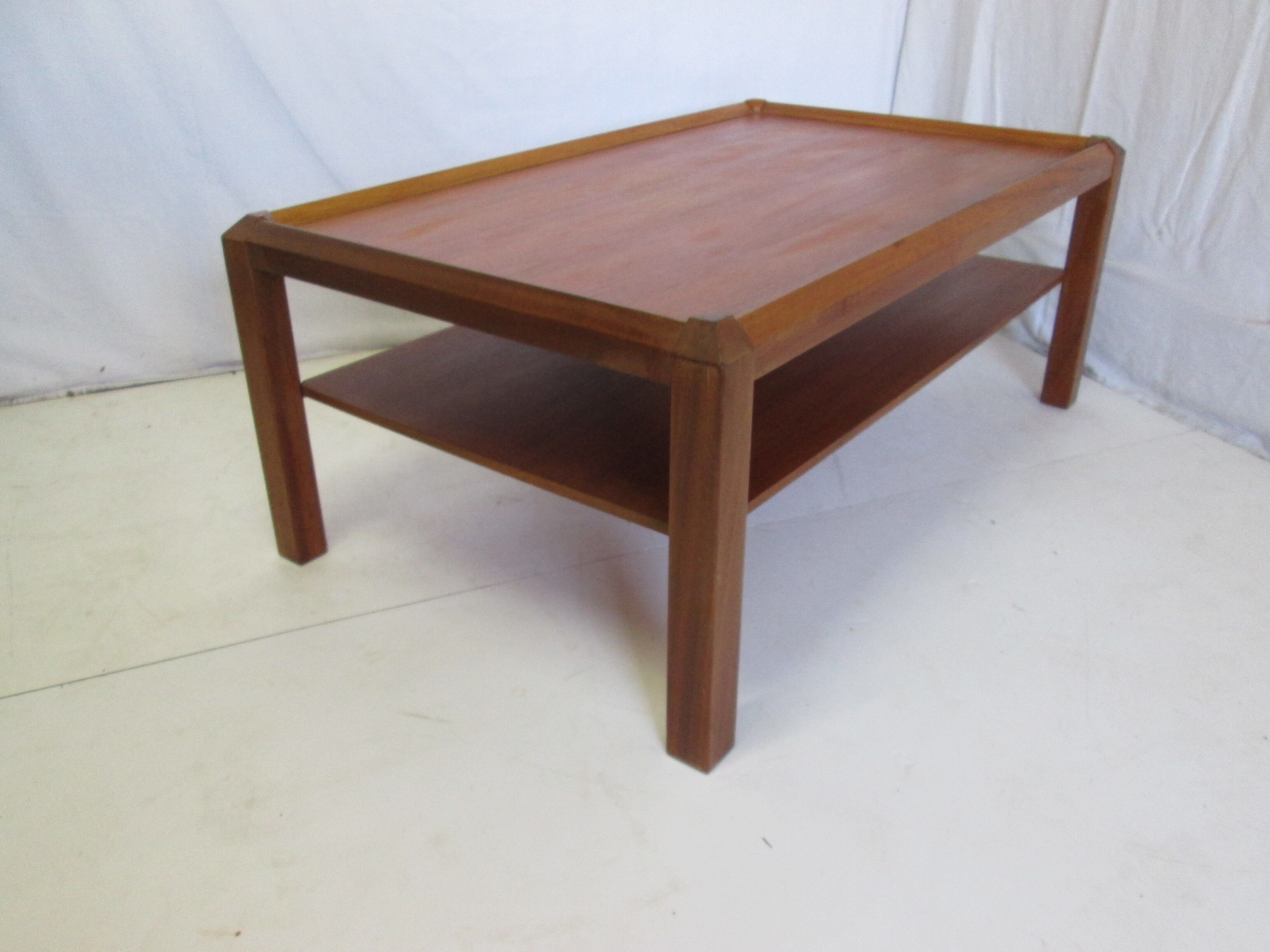 Table basse en teck vintage