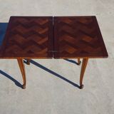 Extendable oak wallet table