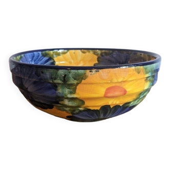 Flowered salad bowl