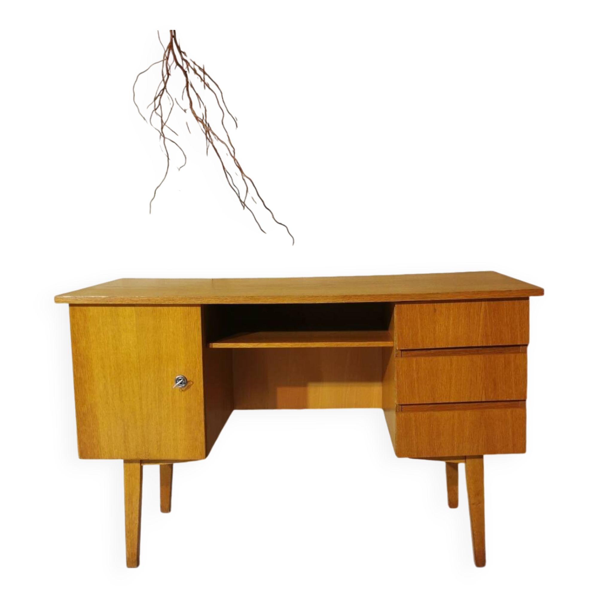 Desk with compass feet