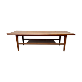 Vintage teak coffee table with shelf