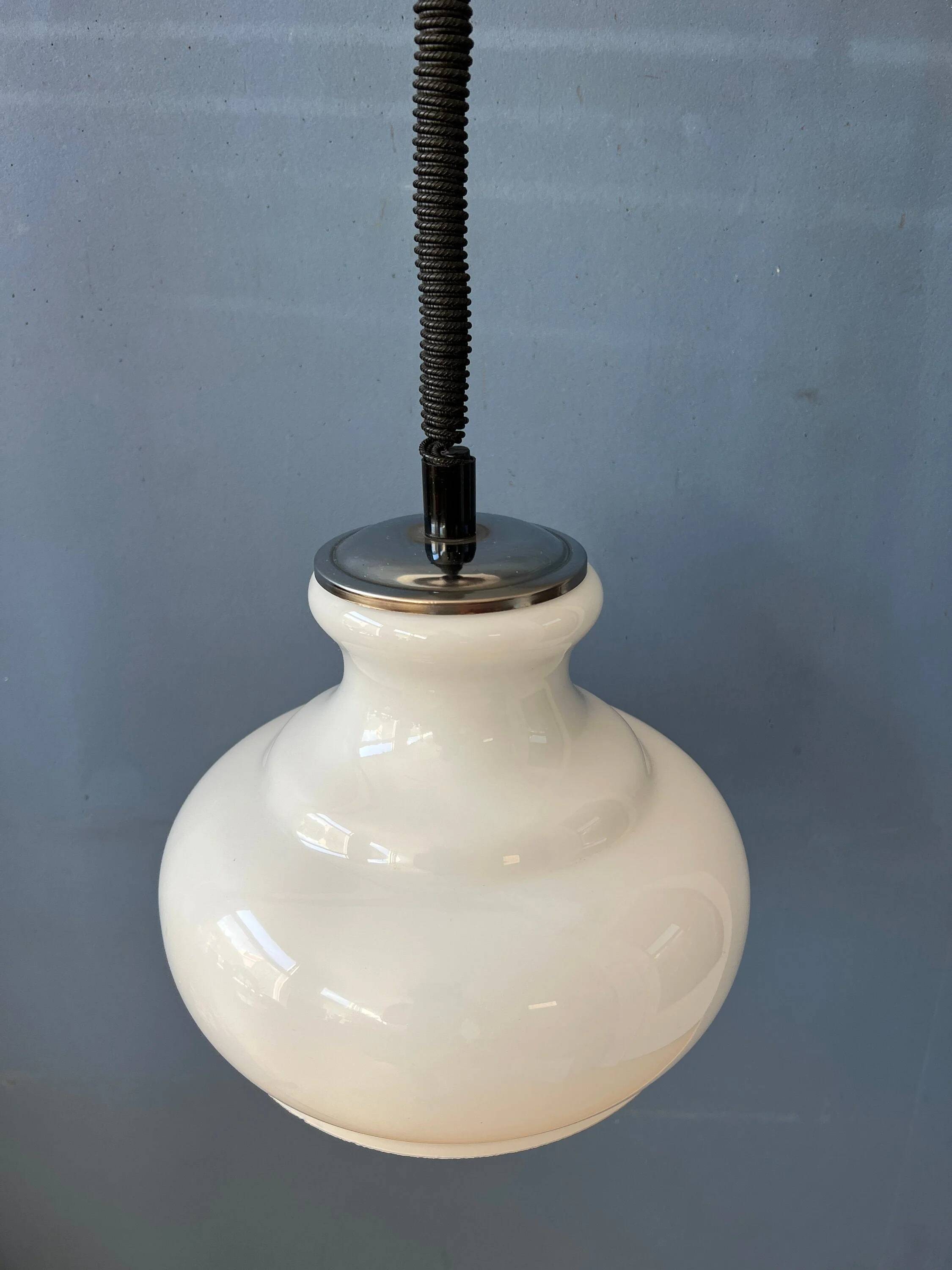 Suspension vintage mid-century en verre opalin (milk glass)