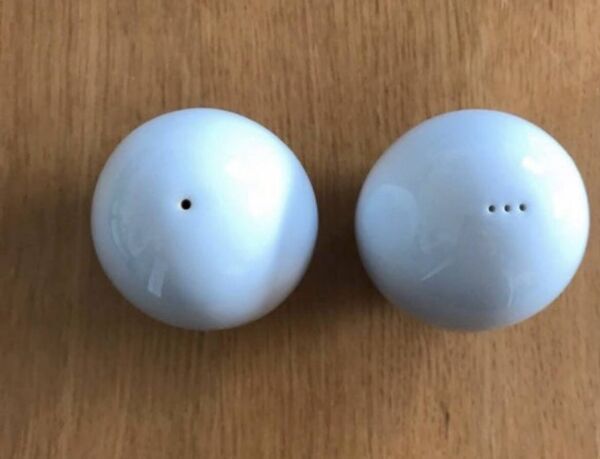 Service salière et poivrier en porcelaine Asimmetria Rosenthal