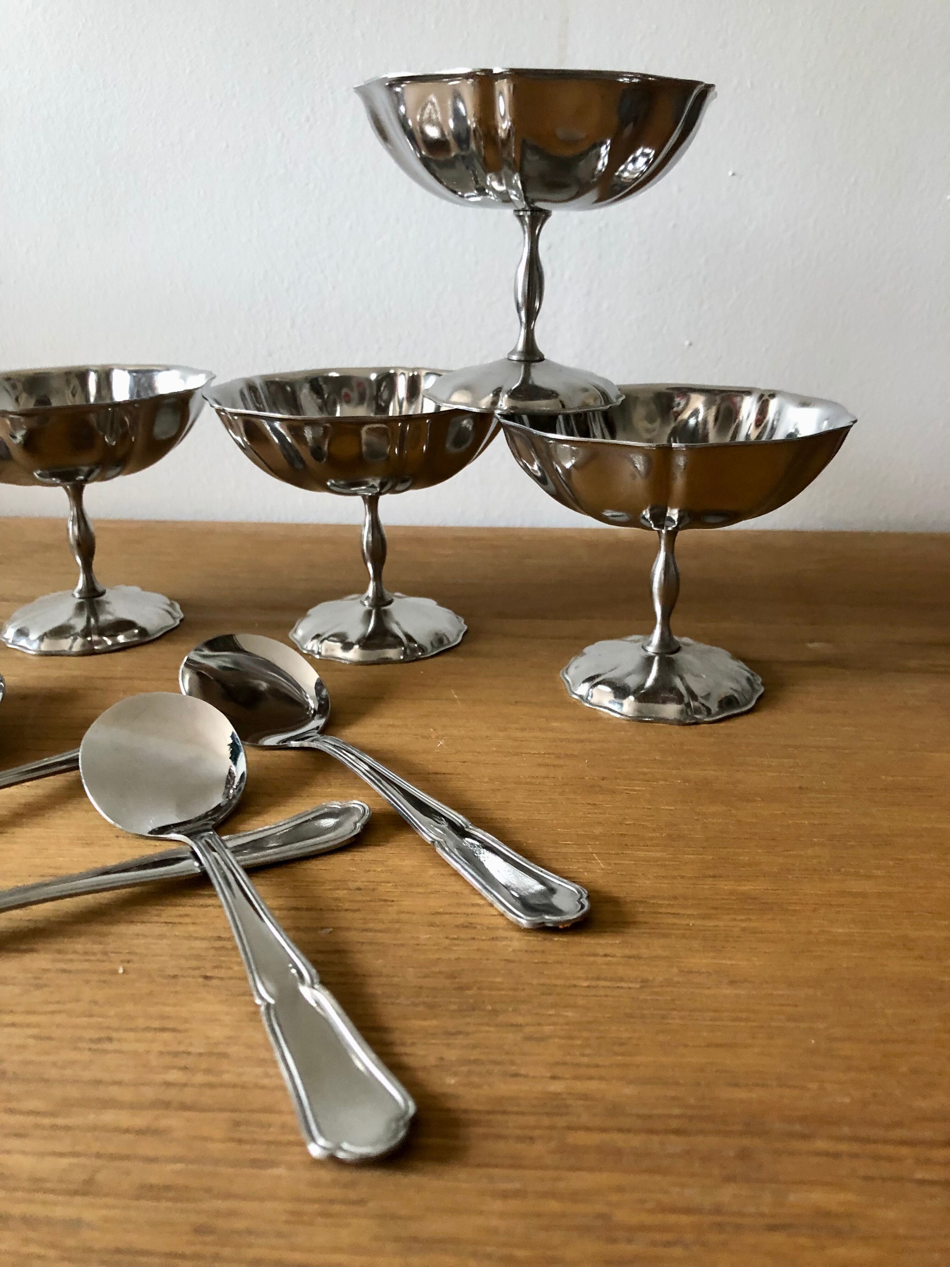 Ice cup and spoon box