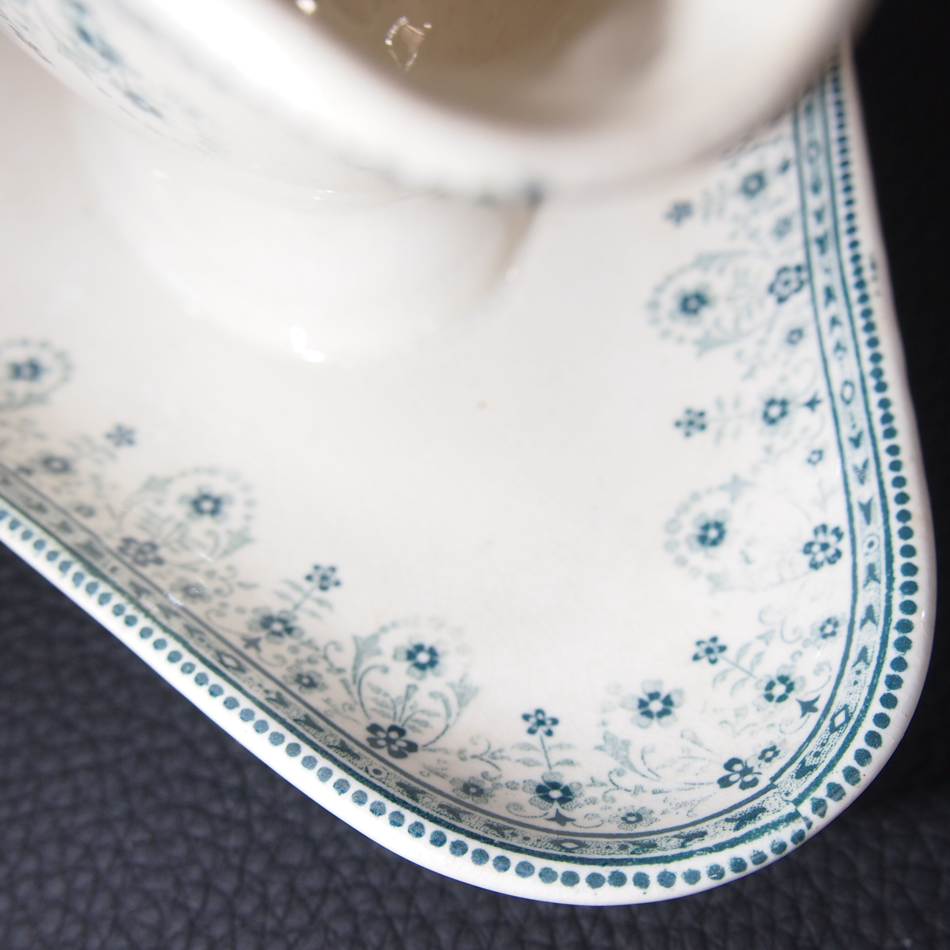 Sauce pot earthenware