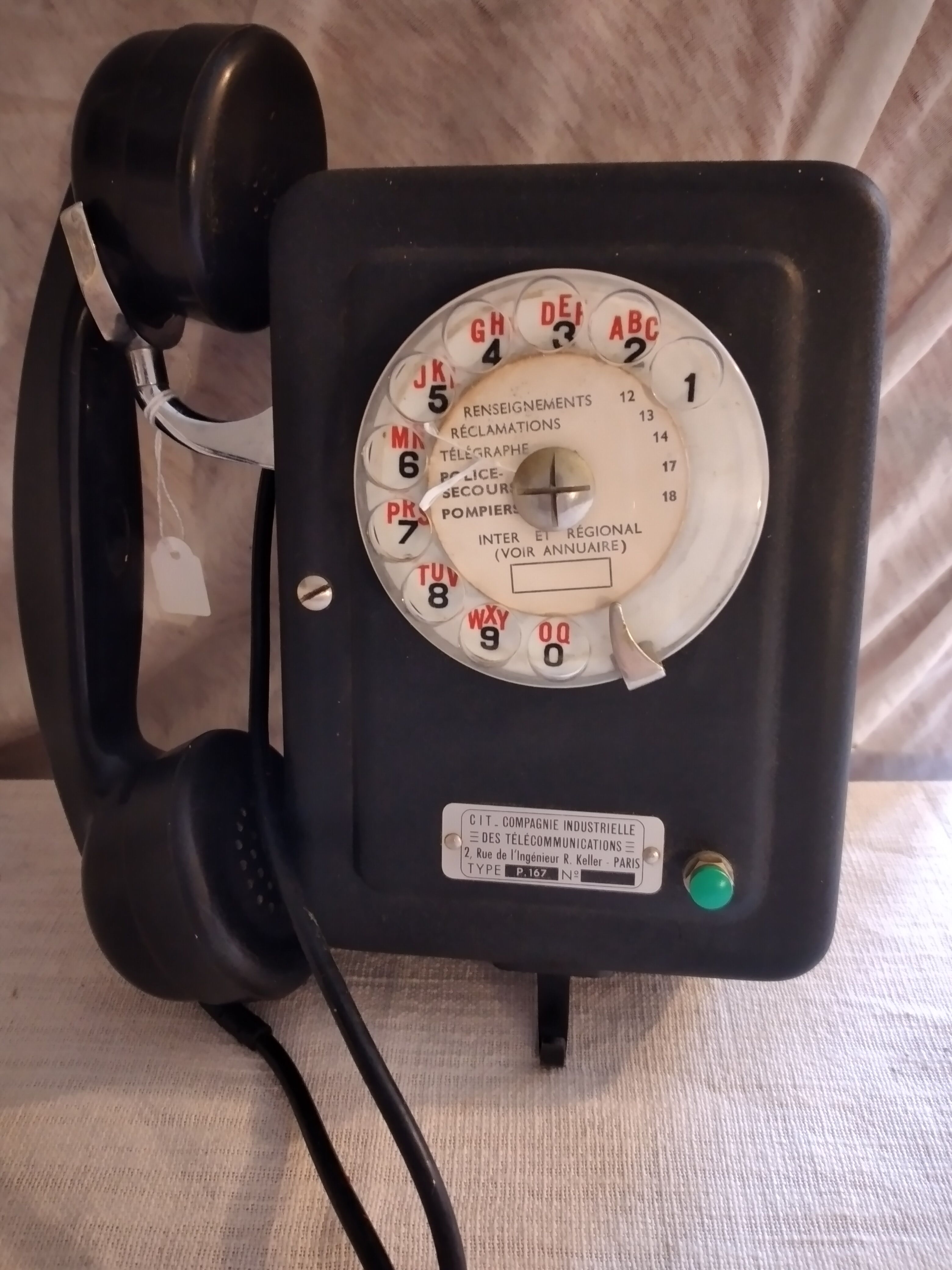 Wall phone 50s