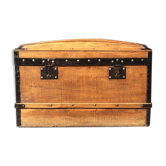 Wooden trunk