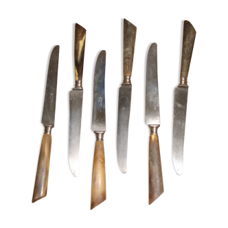 6 couteaux en corne de 1960