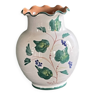 White and green vase with a collar in very good condition.