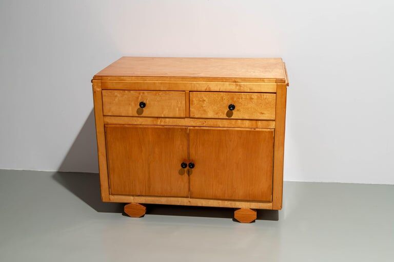 Meuble de rangement français à deux portes avec feuilles latérales extraites en bois années 1970