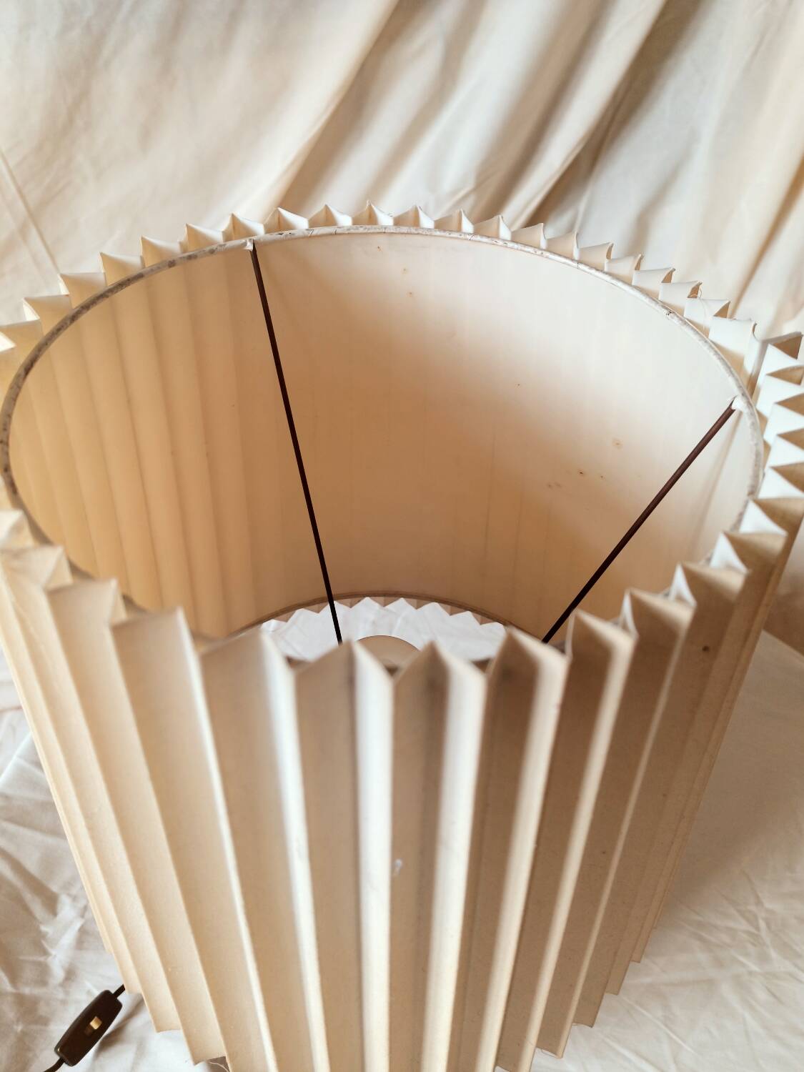 Handmade lamp in brass and Murano glass