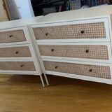 Paire de commodes en bois et cannage