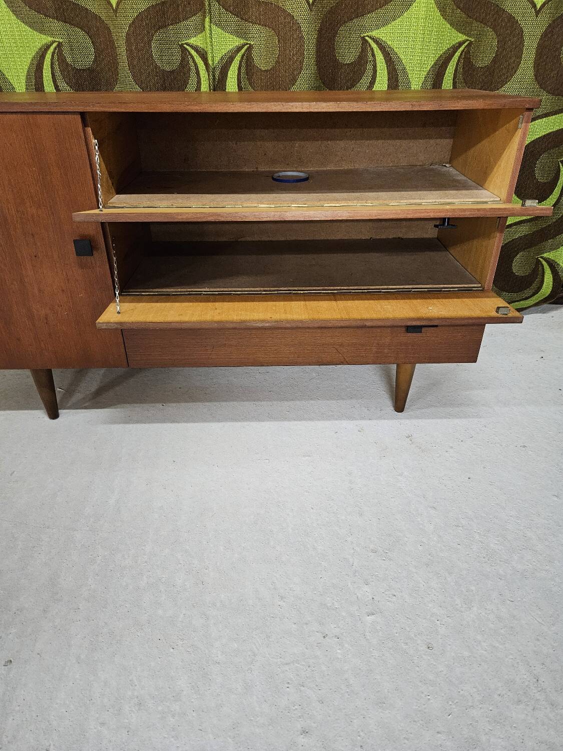 Teak veneer shoe cabinet 1970