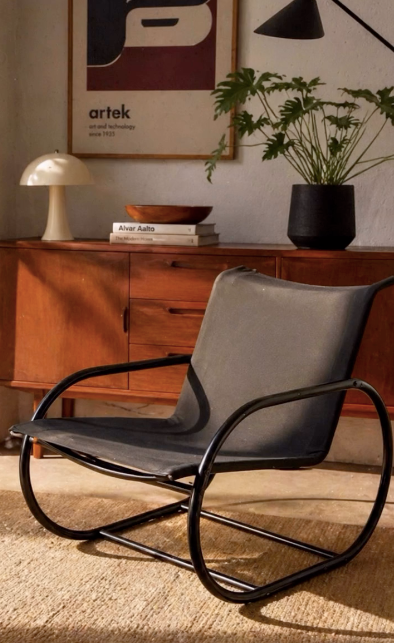 Bauhaus style lounge chair – Timeless design and minimalism