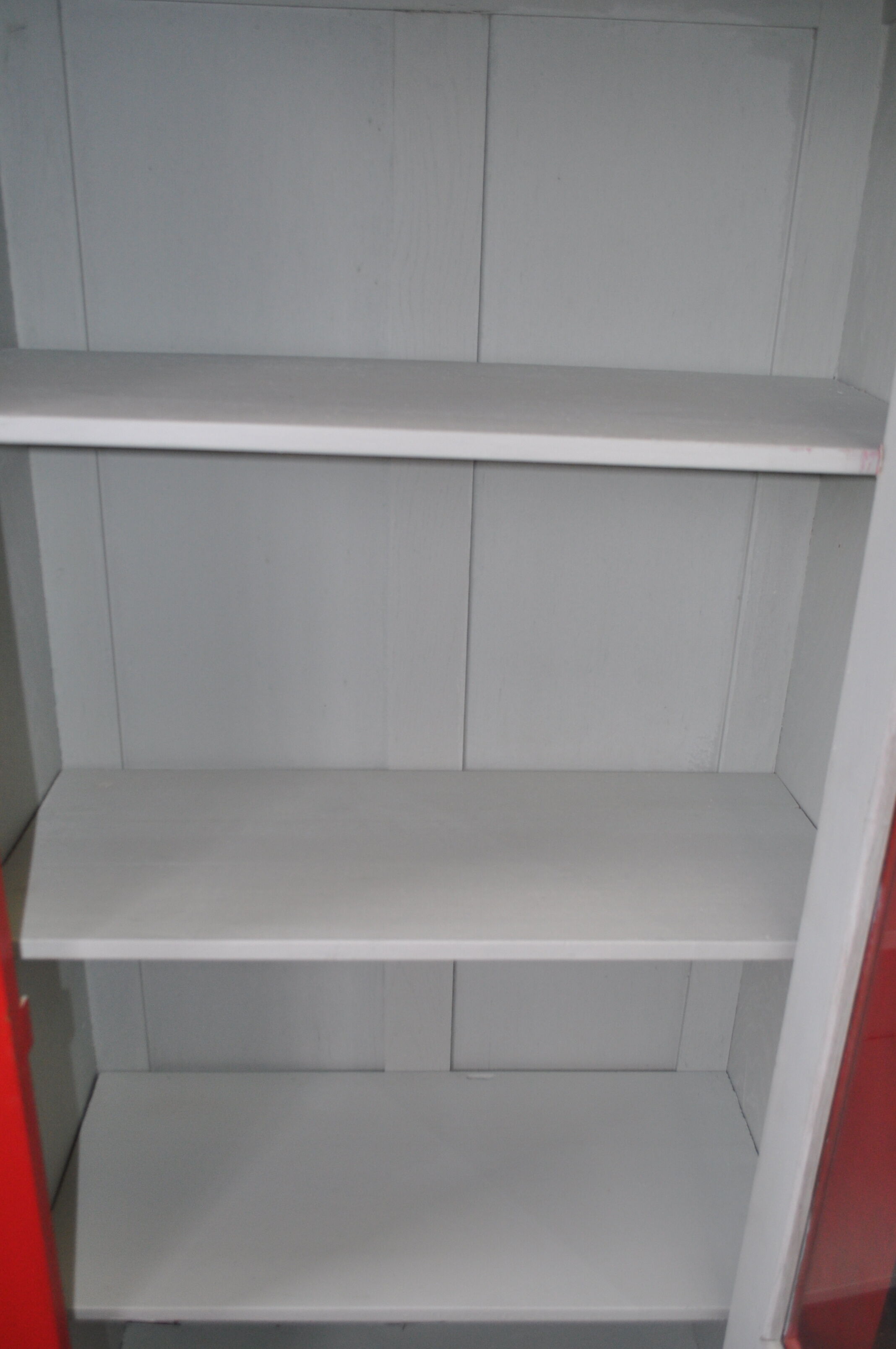 Vintage red showcase