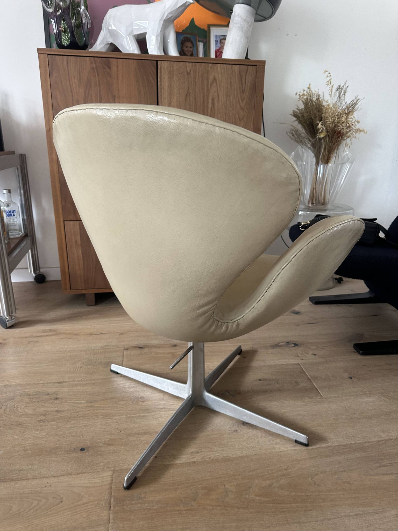 Swan Chair Arne Jacobsen first edition Fritz Hansen 1960s