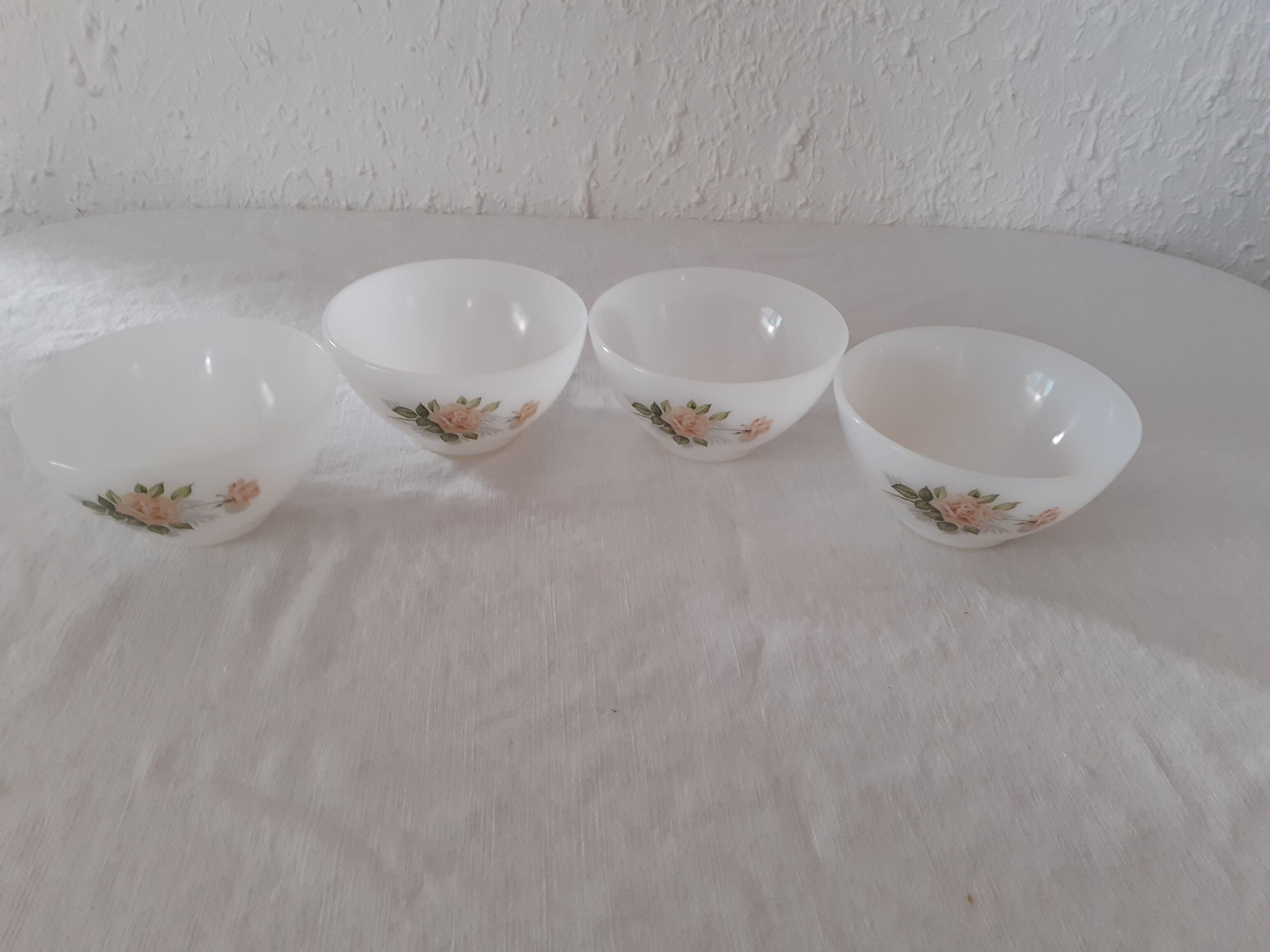 4 Bowls Roses of France Arcopal pink flowers