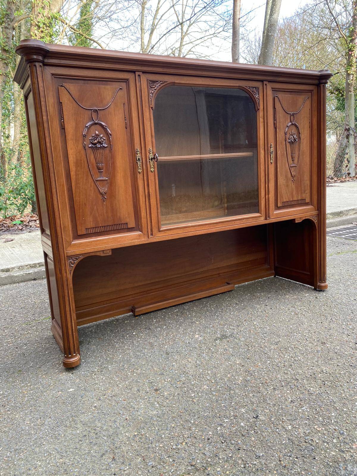 Buffet Louis XVI en bois massif 1930