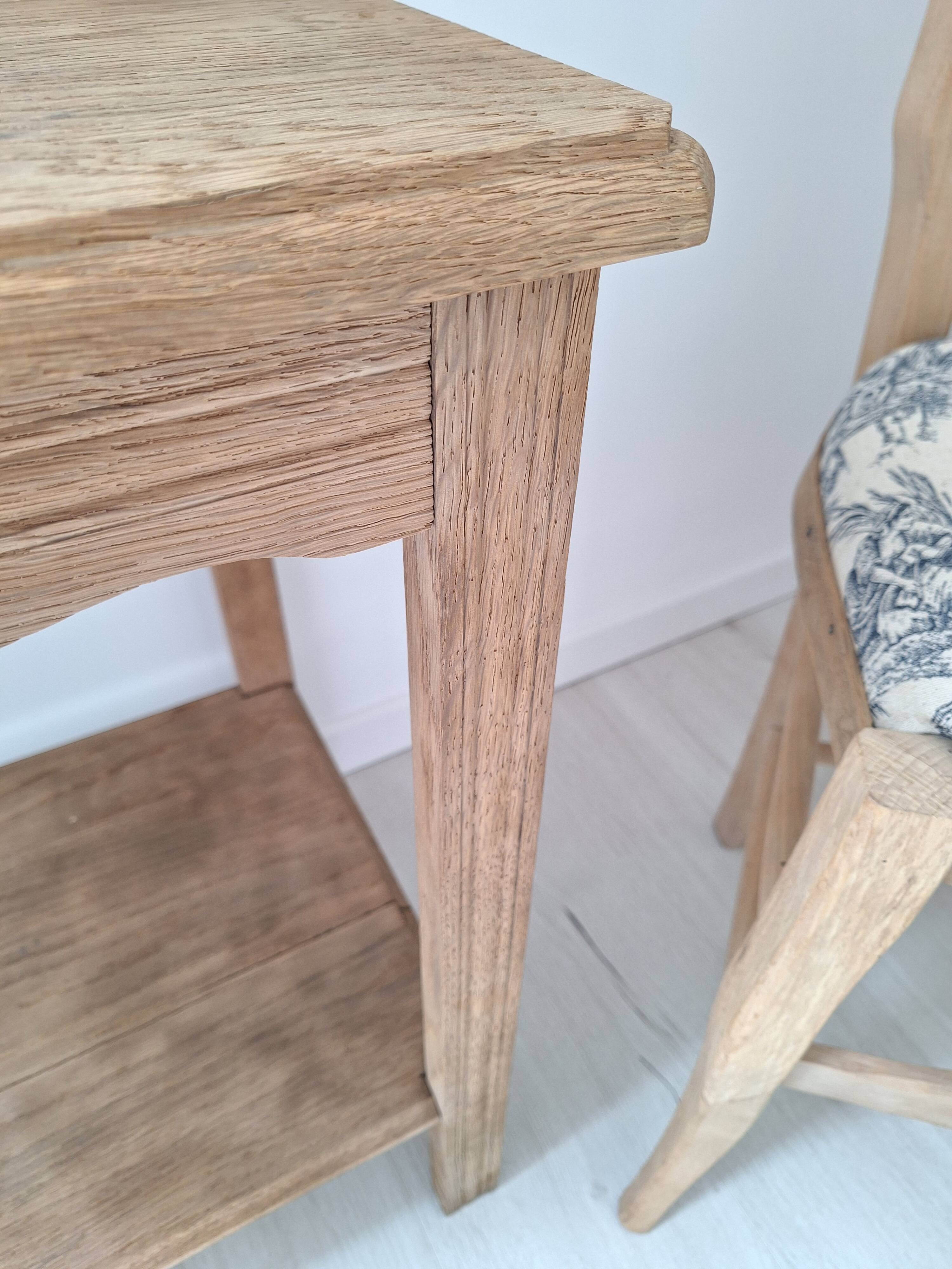 Occasional table / pedestal / side table / bedside table Art Deco