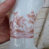 Opaline vase patterns in red grisaille Boar Hunt