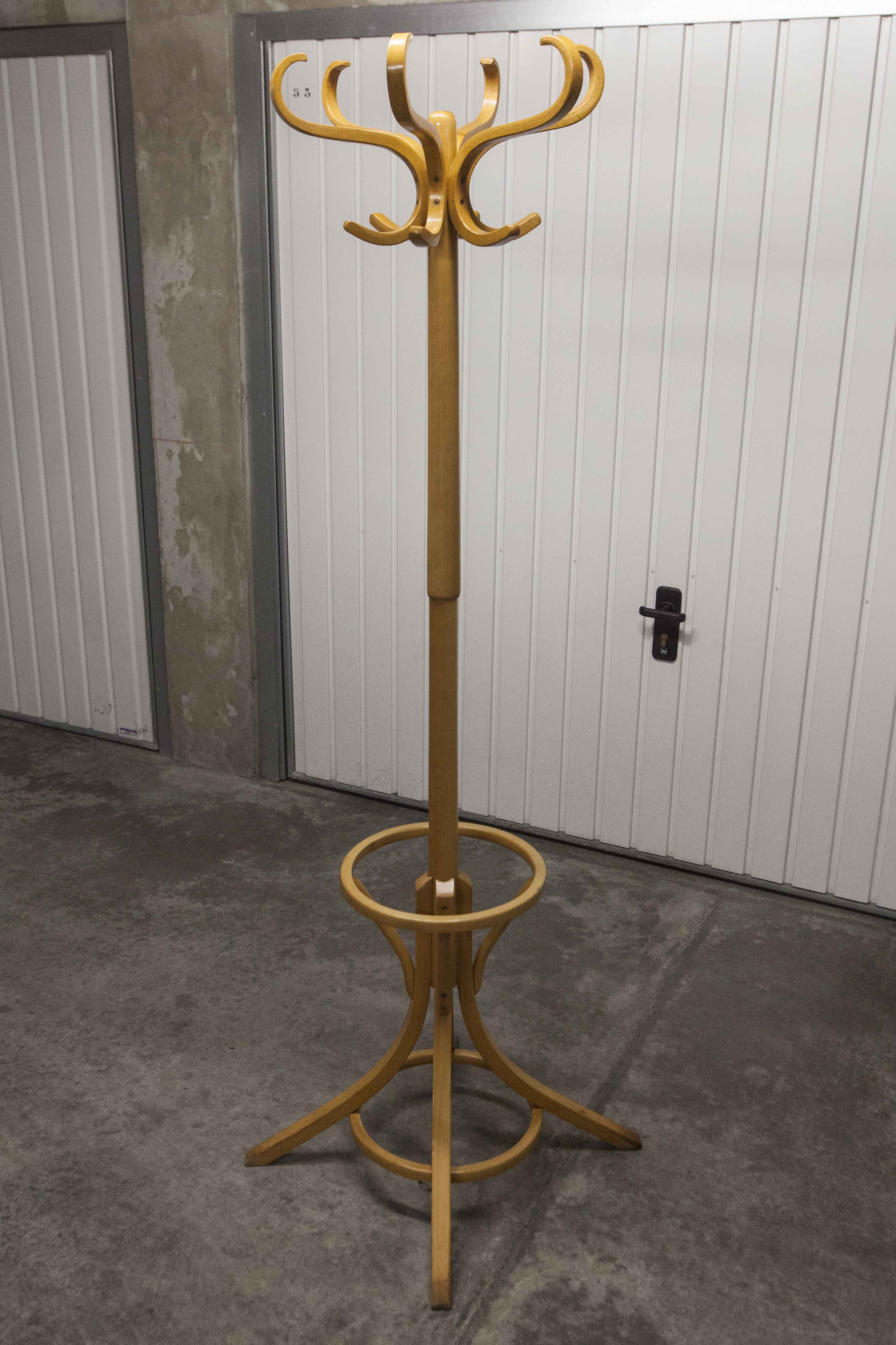 Baumann parrot coatrack 60