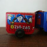 Mechanical train in painted sheet metal