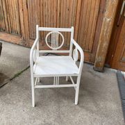 Art Deco chair in white painted wood, 1930s office chair, medallion backrest and armrests.