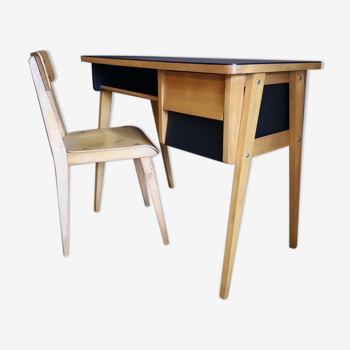 Bureau enfant des années 50 avec sa chaise