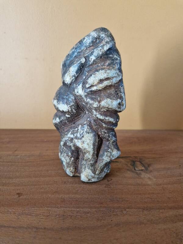 Pomdo statue of the Kissi people of Guinea - Carved stone