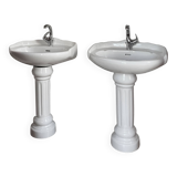 Pedestal sinks