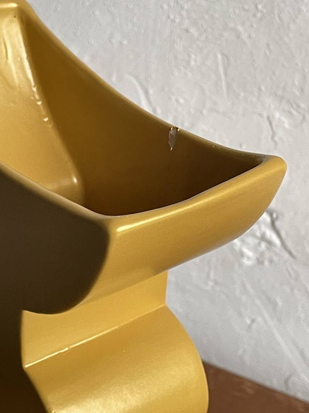 Memphis style ceramic vase "Totem" by Florio Keramia 1990s