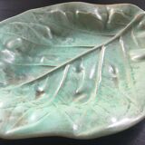 Embossed leaf pocket emptier
